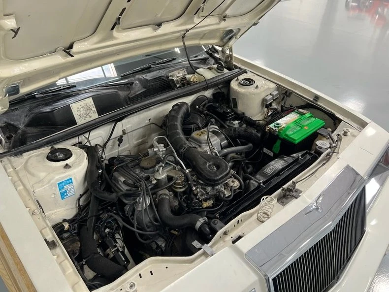 1983 Chrysler LeBaron - Image 11 of 13