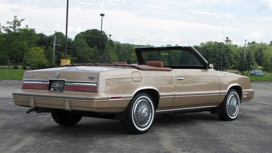 1983 Chrysler LeBaron - Image 3 of 12