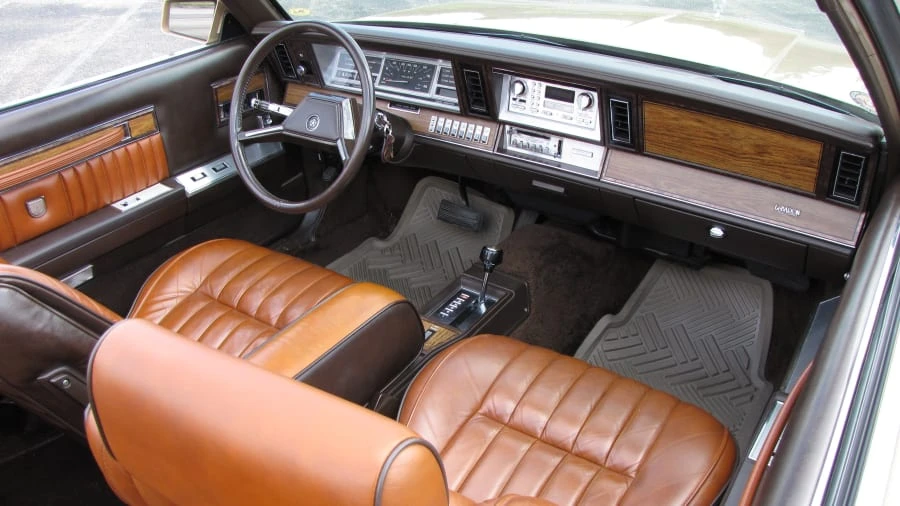 1983 Chrysler LeBaron - Image 4 of 12