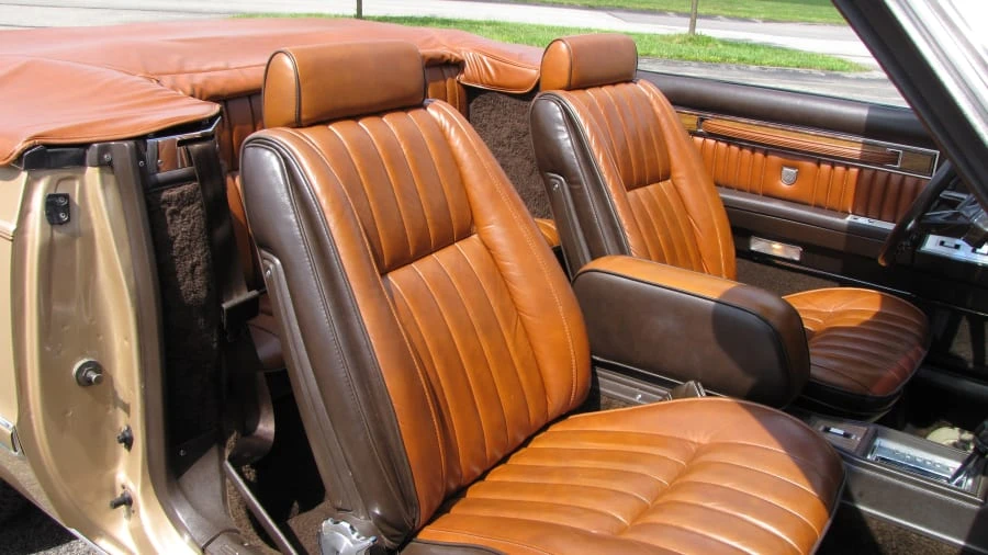 1983 Chrysler LeBaron - Image 6 of 12
