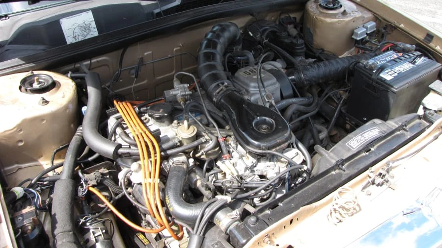1983 Chrysler LeBaron - Image 9 of 12