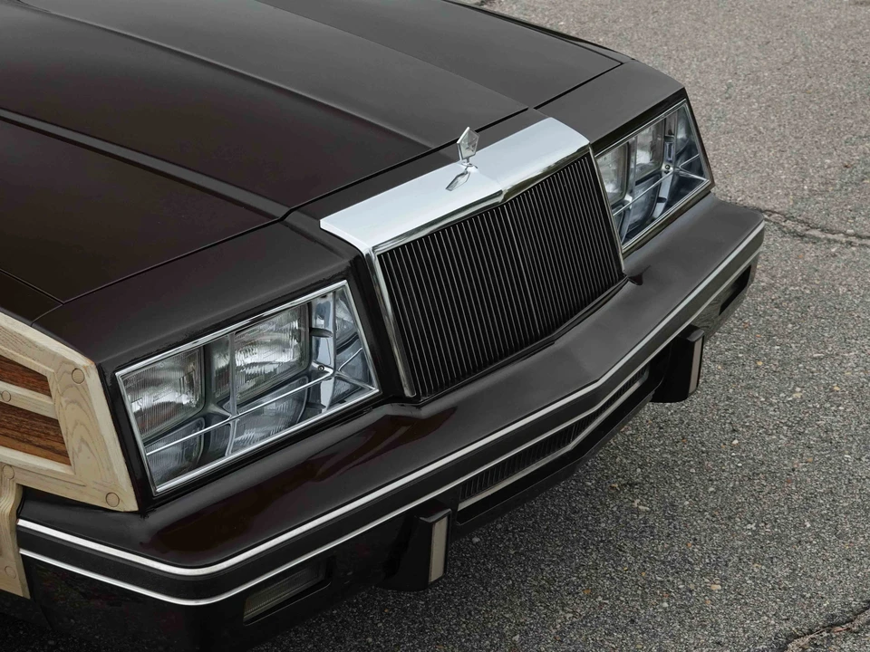 1983 Chrysler LeBaron - Image 18 of 31