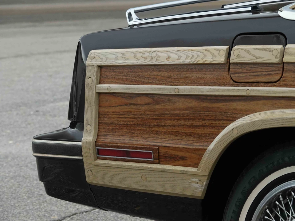1983 Chrysler LeBaron - Image 20 of 31