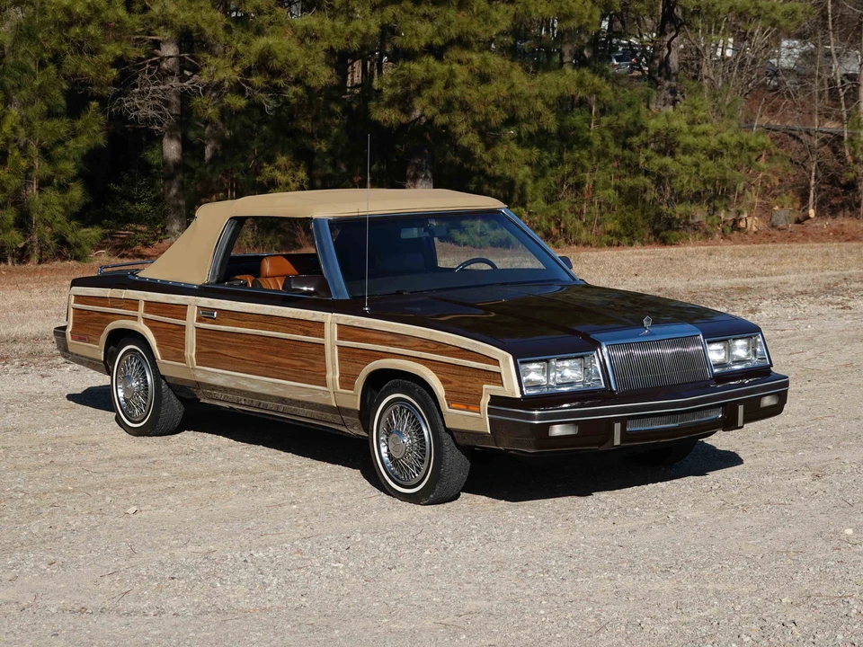 1983 Chrysler LeBaron - Image 13 of 31