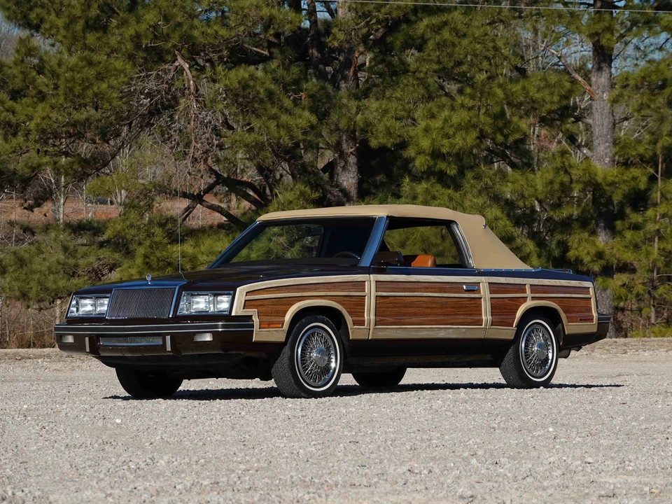 1983 Chrysler LeBaron - Image 10 of 31