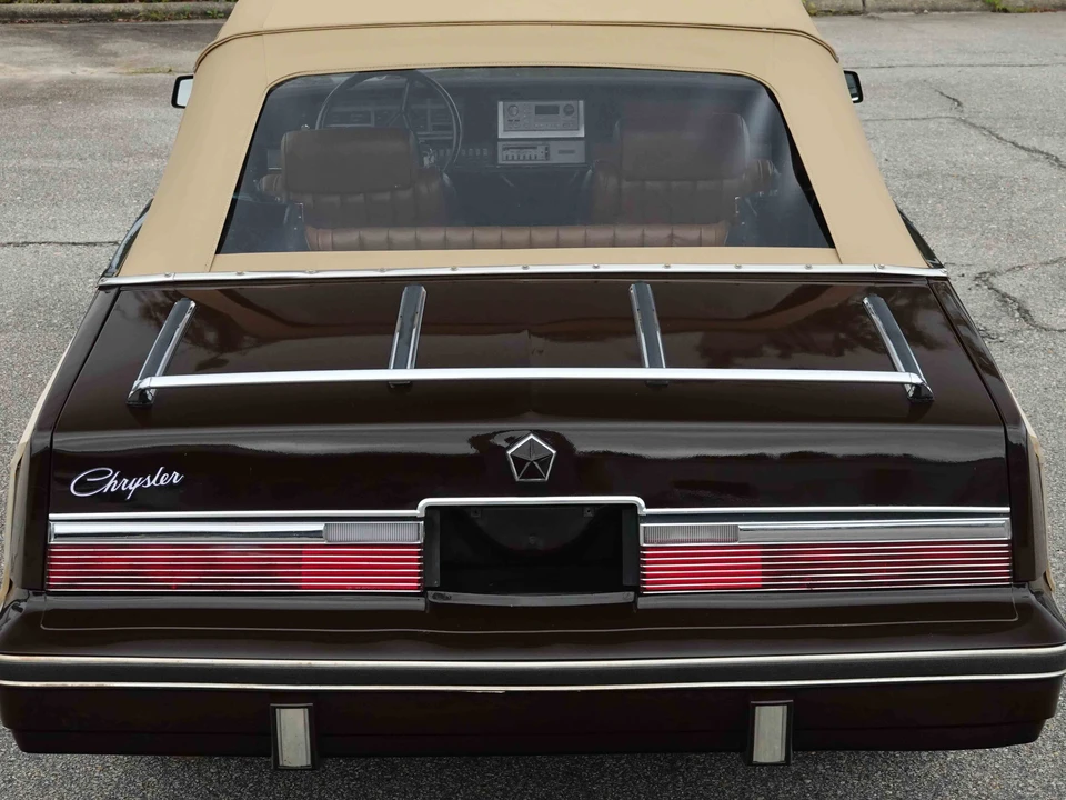 1983 Chrysler LeBaron - Image 17 of 31