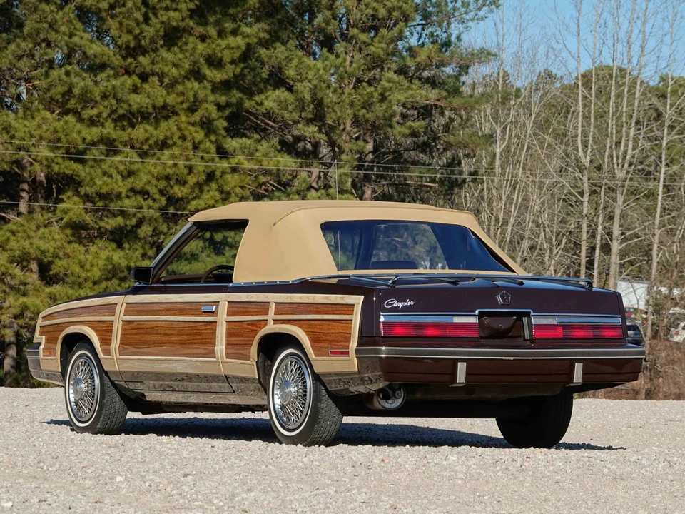 1983 Chrysler LeBaron - Image 9 of 31