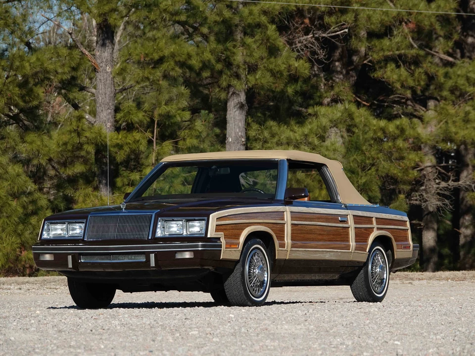 1983 Chrysler LeBaron - Image 12 of 31
