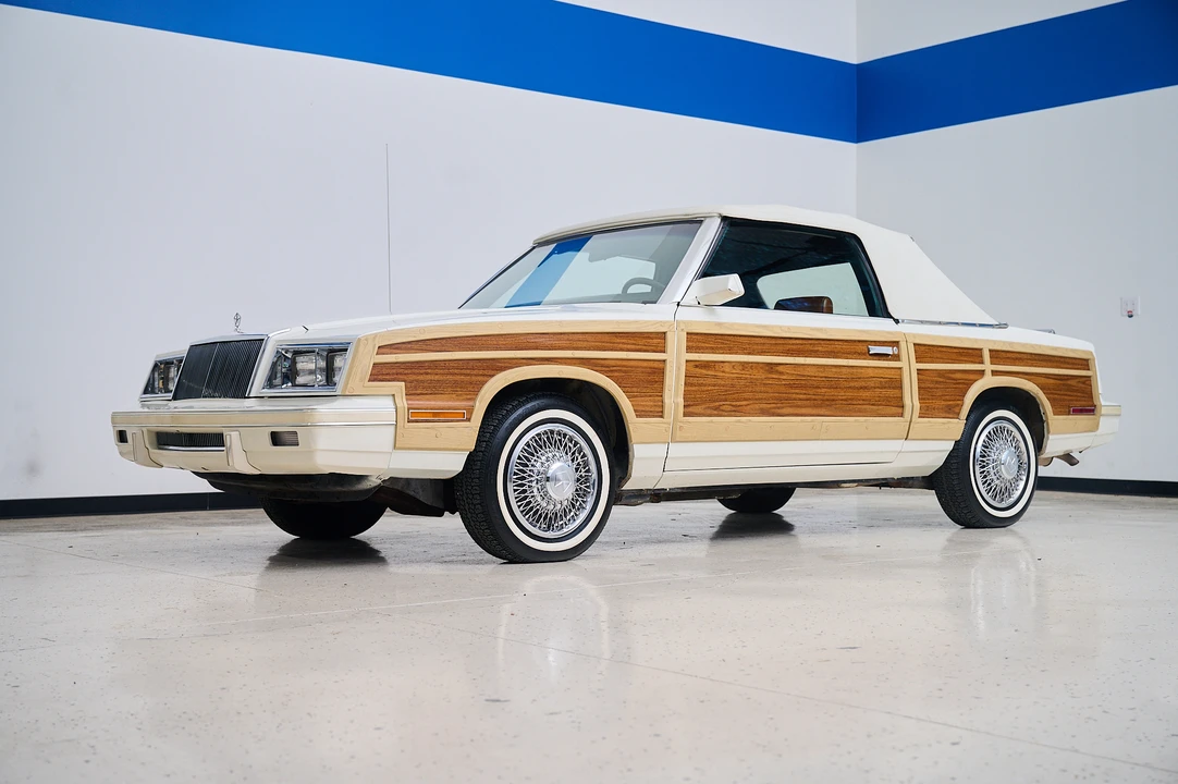 1983 Chrysler LeBaron - Image 14 of 31