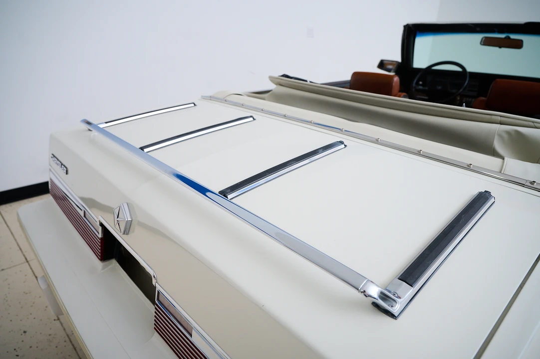 1983 Chrysler LeBaron - Image 29 of 31