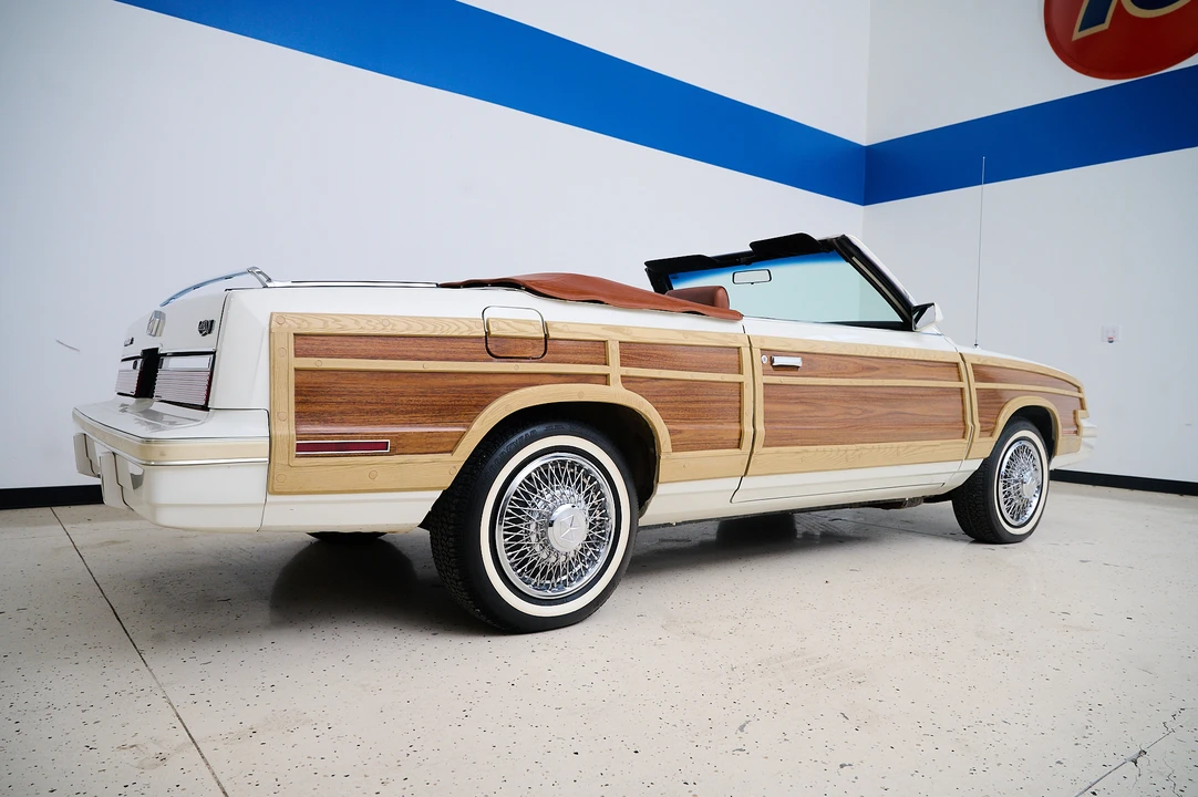 1983 Chrysler LeBaron - Image 12 of 31