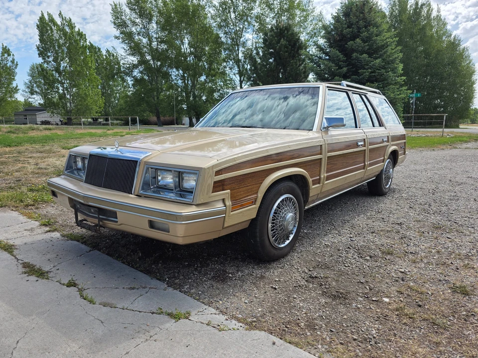 1983 Chrysler LeBaron - Image 4 of 31