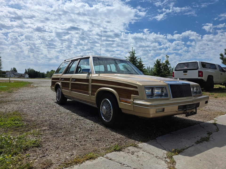 1983 Chrysler LeBaron - Image 2 of 31