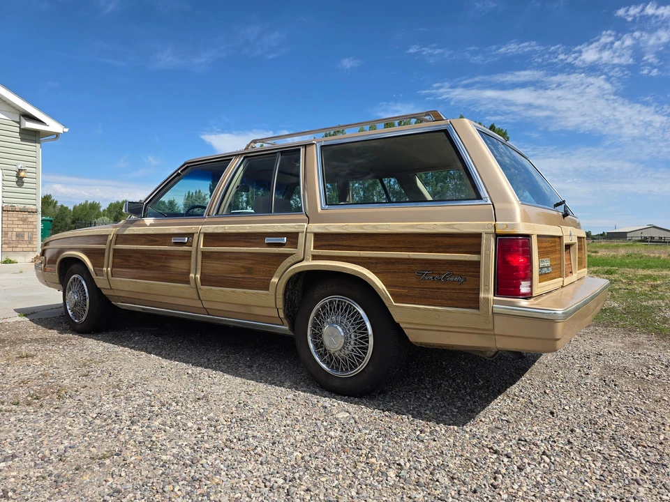 1983 Chrysler LeBaron - Image 5 of 31