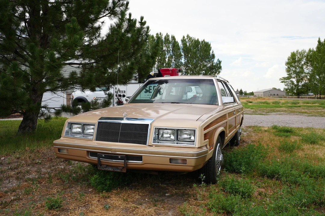 1983 Chrysler LeBaron - Image 11 of 31