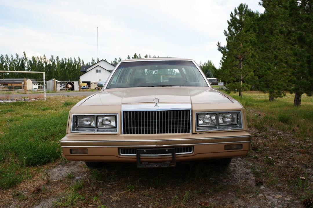 1983 Chrysler LeBaron - Image 9 of 31