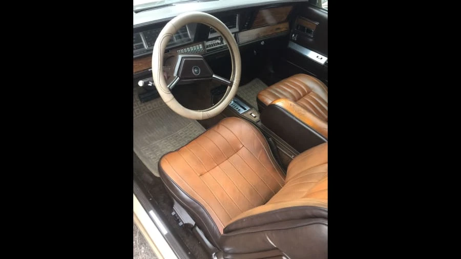 1983 Chrysler LeBaron - Image 4 of 8