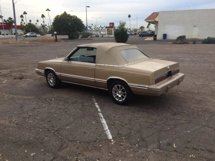 1983 Chrysler LeBaron - Image 3 of 8