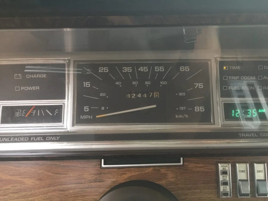 1983 Chrysler LeBaron - Image 5 of 8