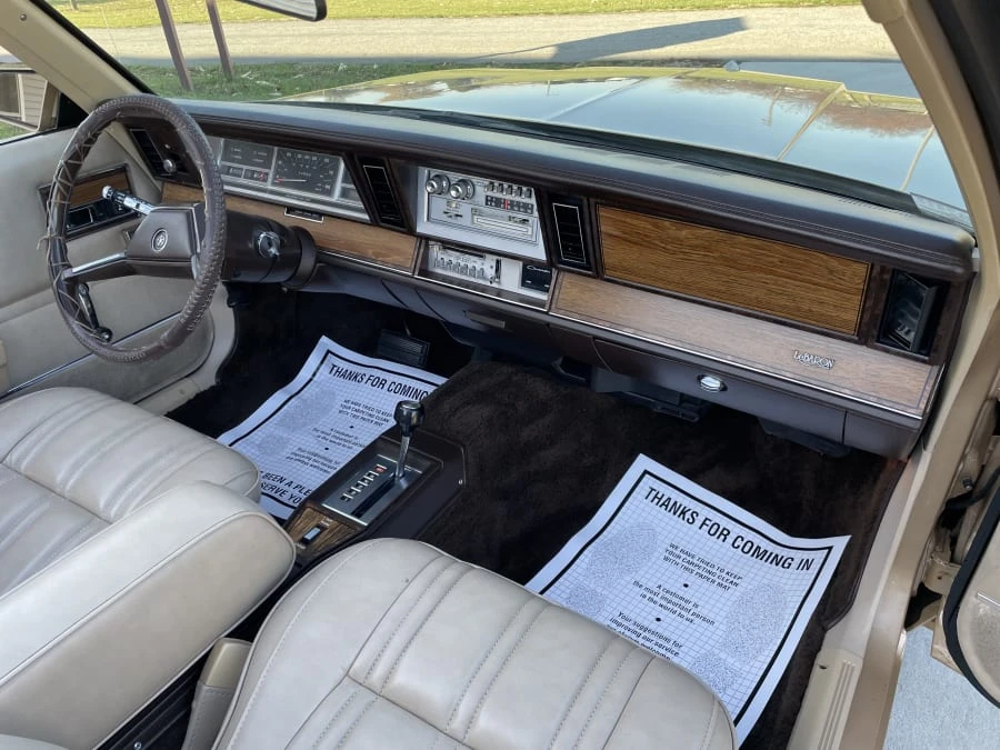 1983 Chrysler LeBaron - Image 22 of 27