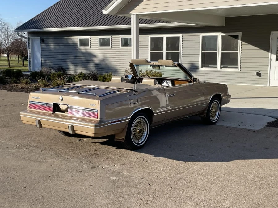 1983 Chrysler LeBaron - Image 10 of 27