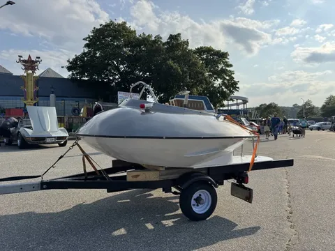 1983 CirCraft Micro-Boat & Trailer