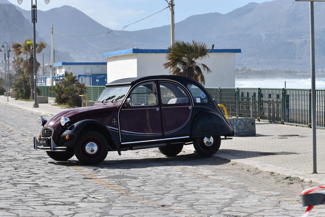 1983 Citroen 2CV - Image 13 of 31