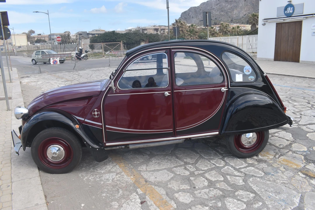1983 Citroen 2CV - Image 16 of 31