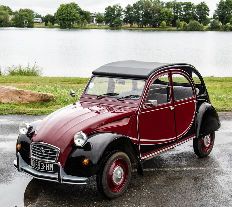 1983 Citroen 2CV - Image 2 of 26