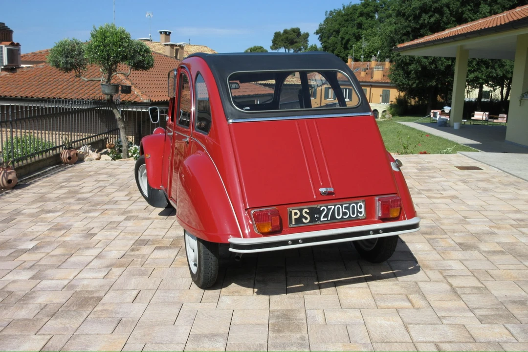 1983 Citroen 2CV - Image 13 of 31