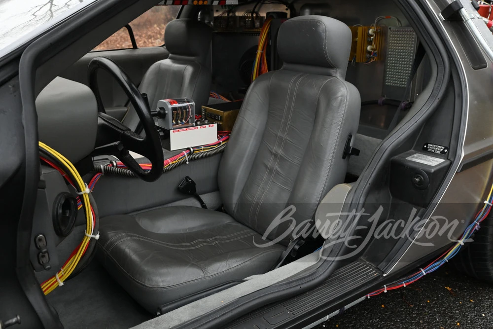 1983 DeLorean DMC-12 - Image 16 of 24