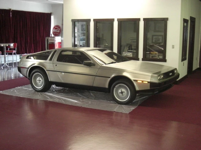 1983 DeLorean DMC-12 - Image 2 of 3