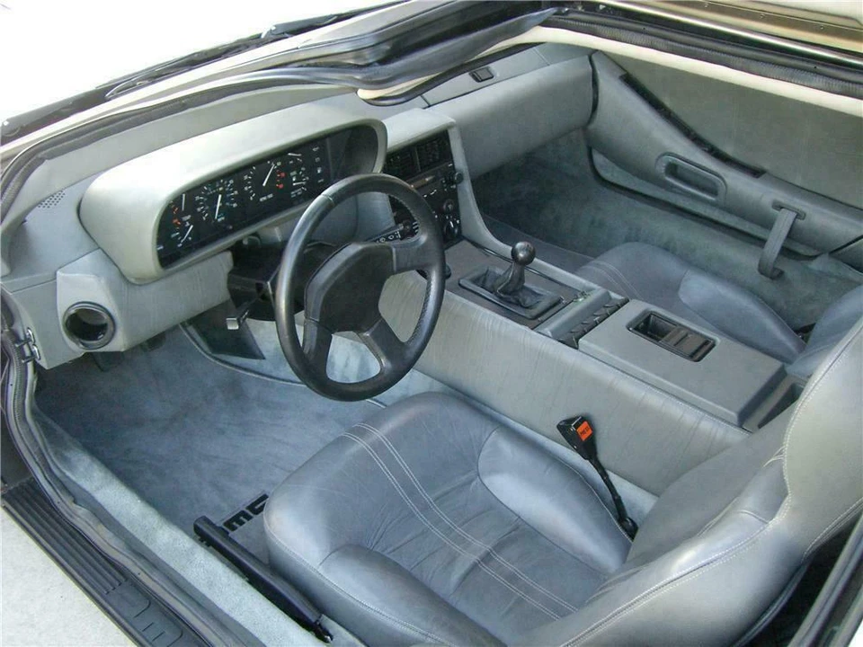 1983 DeLorean DMC-12 - Image 4 of 4