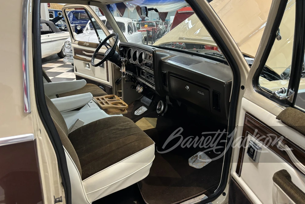 1983 Dodge Ramcharger - Image 16 of 31