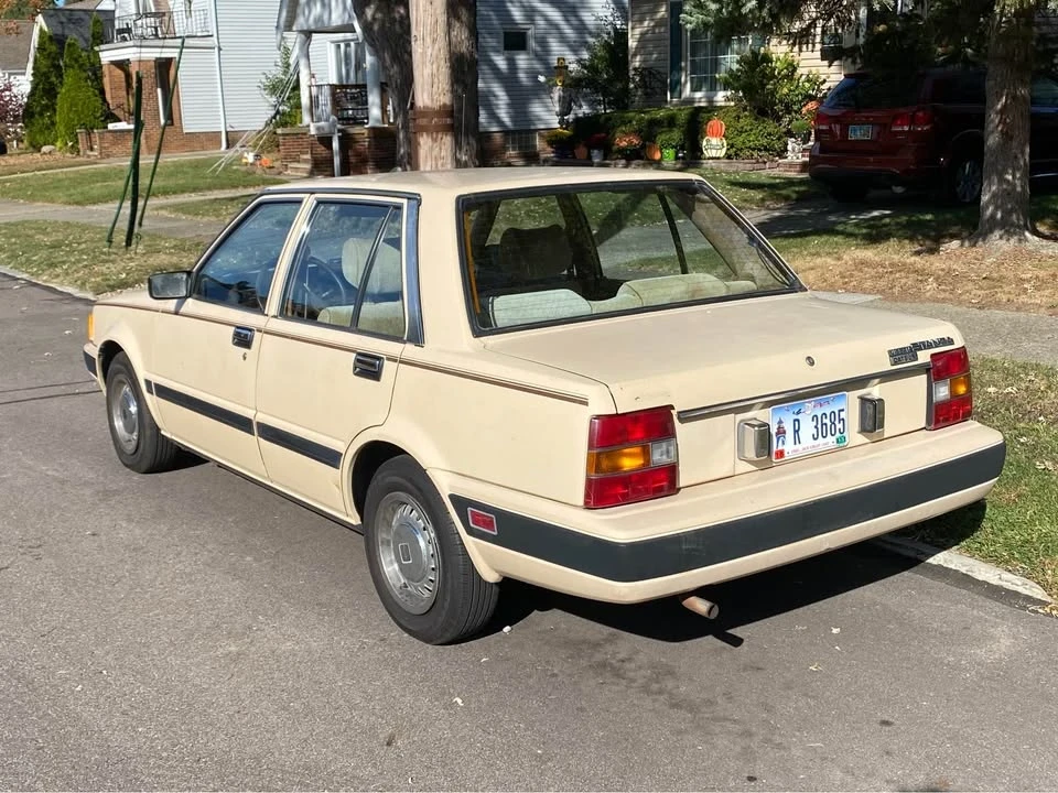 1983 Nissan 910 Bluebird - Image 2 of 10