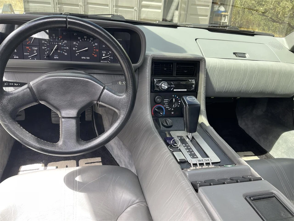 1983 DeLorean DMC-12 - Image 13 of 19