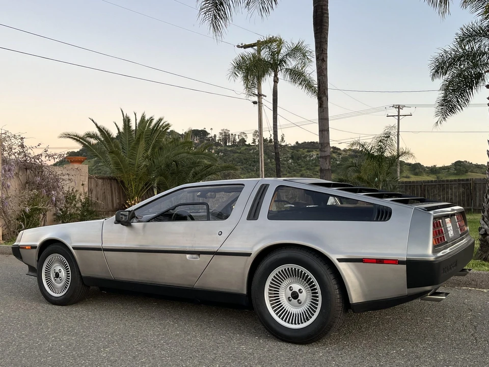 1983 DeLorean DMC-12 - Image 29 of 31