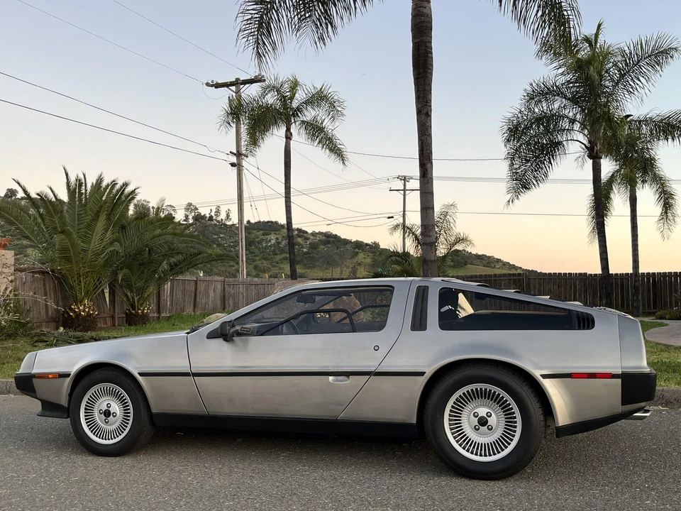 1983 DeLorean DMC-12 - Image 25 of 31