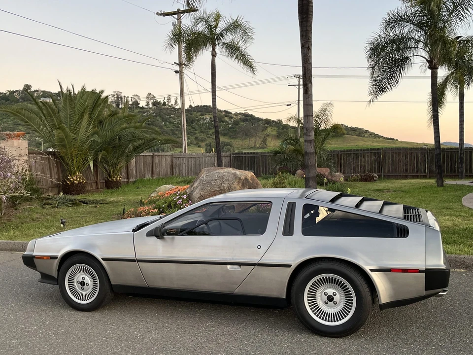 1983 DeLorean DMC-12 - Image 24 of 31