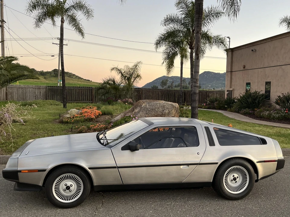 1983 DeLorean DMC-12 - Image 18 of 31