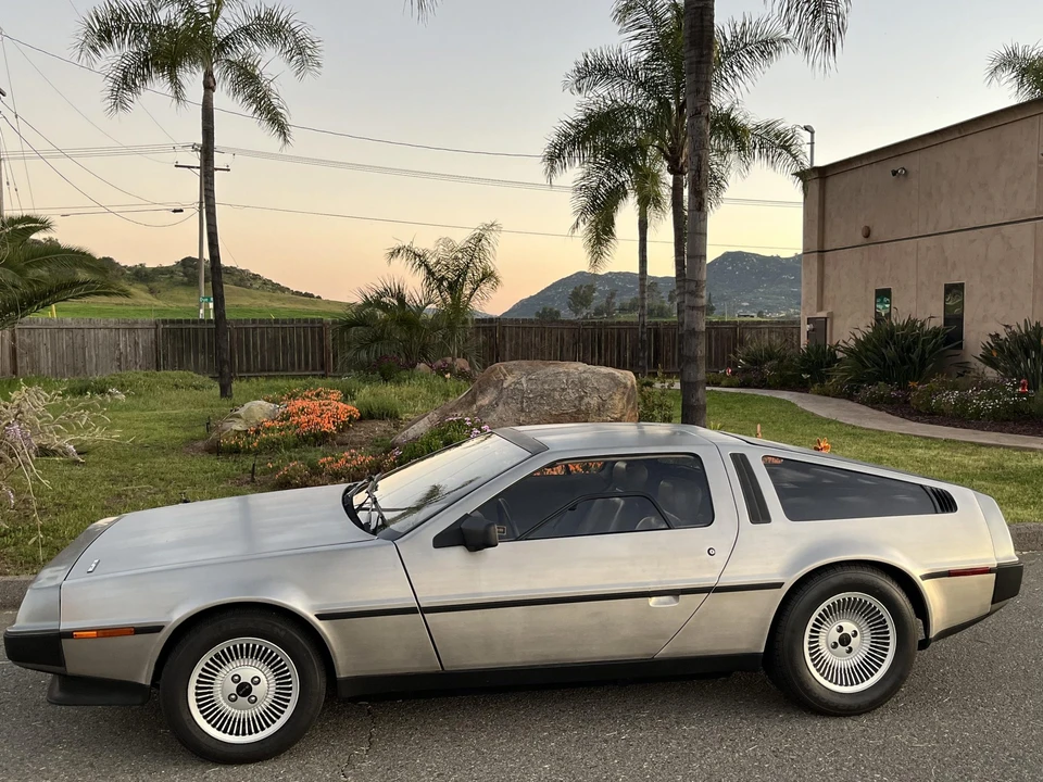 1983 DeLorean DMC-12 - Image 17 of 31