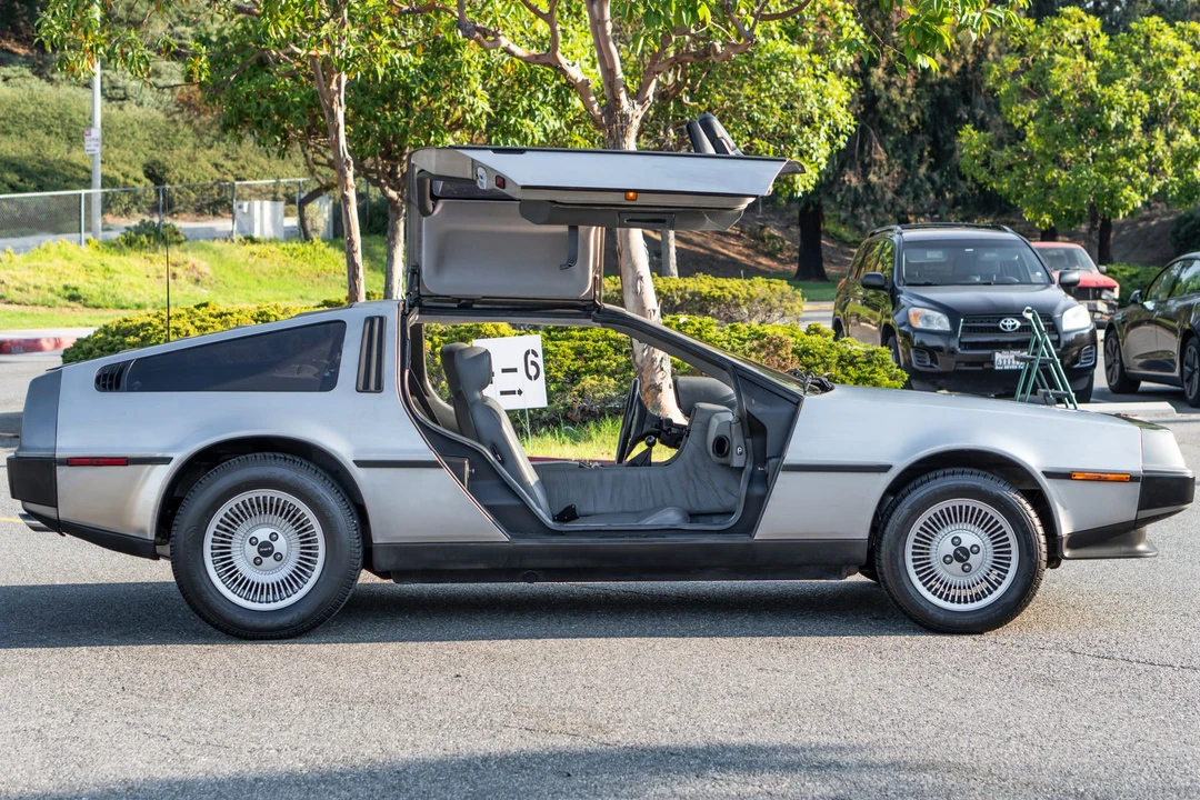 1983 DeLorean DMC-12 - Image 15 of 31