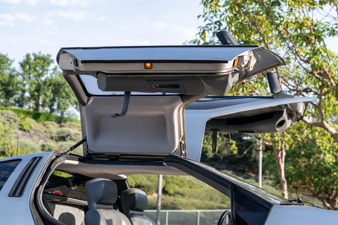 1983 DeLorean DMC-12 - Image 23 of 31