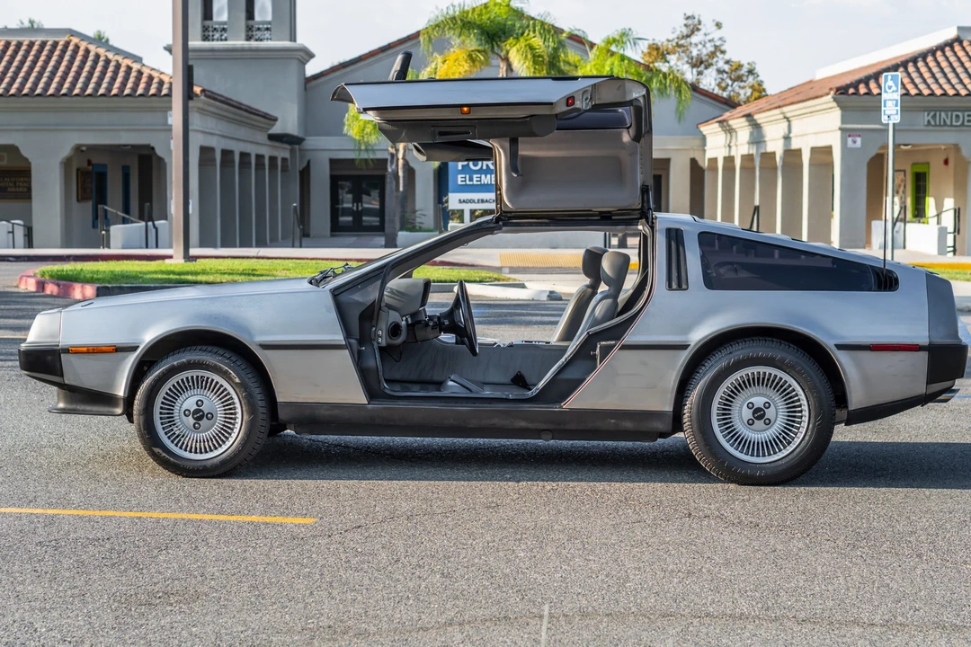 1983 DeLorean DMC-12 - Image 16 of 31