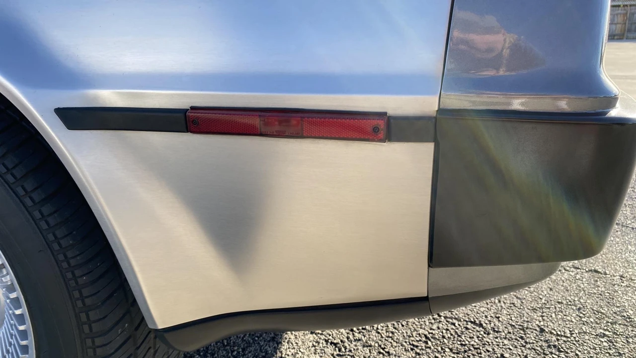 1983 DeLorean DMC-12 - Image 24 of 31