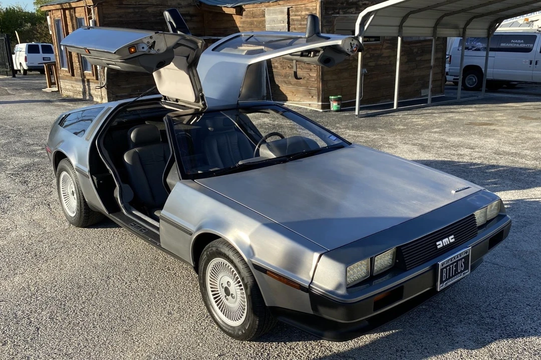 1983 DeLorean DMC-12 - Image 11 of 31