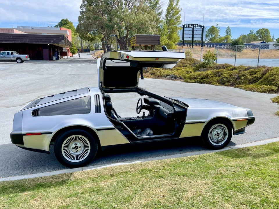 1983 DeLorean DMC-12 - Image 28 of 31
