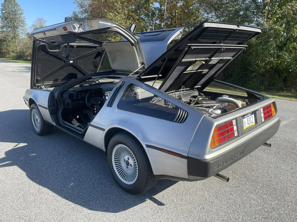 1983 DeLorean DMC-12 - Image 16 of 31