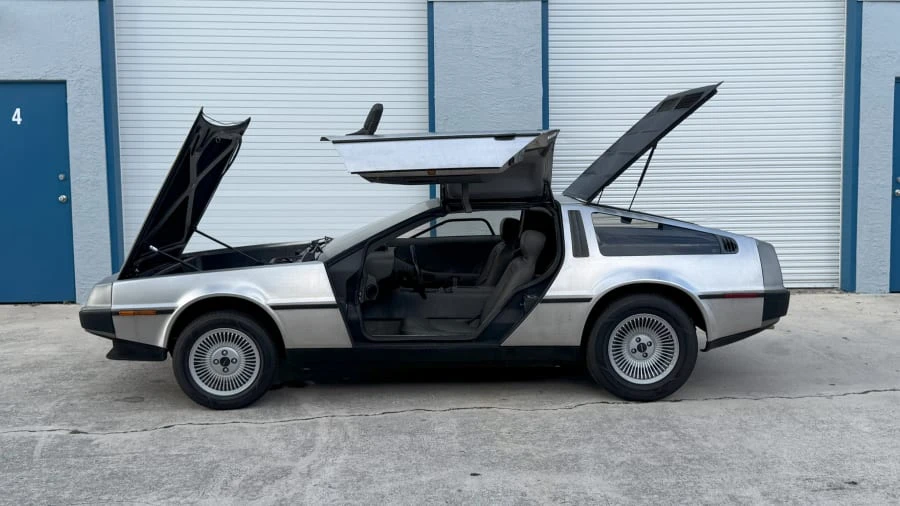 1983 DeLorean DMC-12 - Image 2 of 7