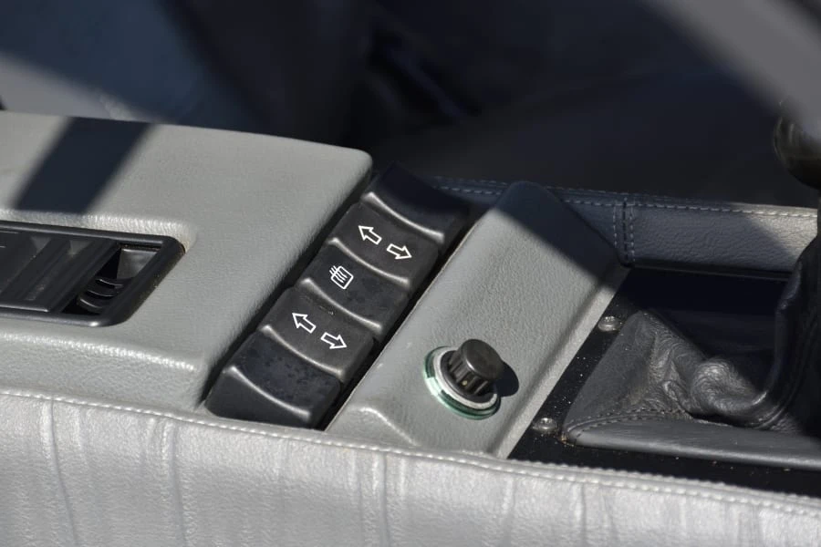 1983 DeLorean DMC-12 - Image 27 of 31